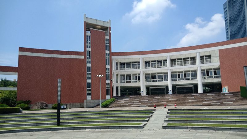 电子产品设计：材质分类解析**